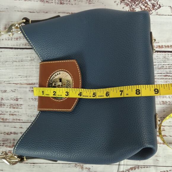 Dooney & Bourke Pebble Leather Turn lock Sac 30 Shoulder Bag Jeans Blue NWOT - Picture 12 of 14